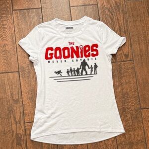 The  Goonies-Never Say Die Distressed Short Sleeve Slim Fit T-shirt-Size Medium